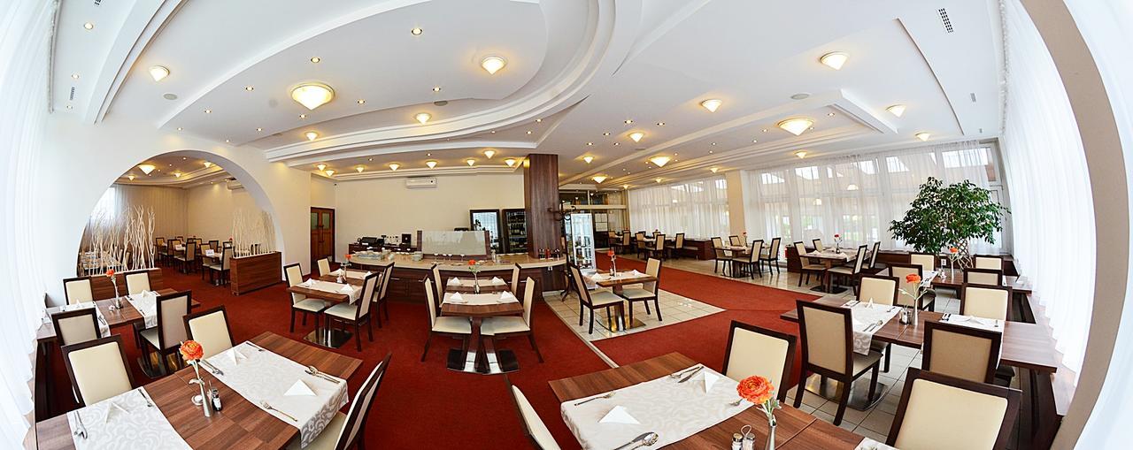 Alexandra Sport Hotel ปูโฮ ภายนอก รูปภาพ